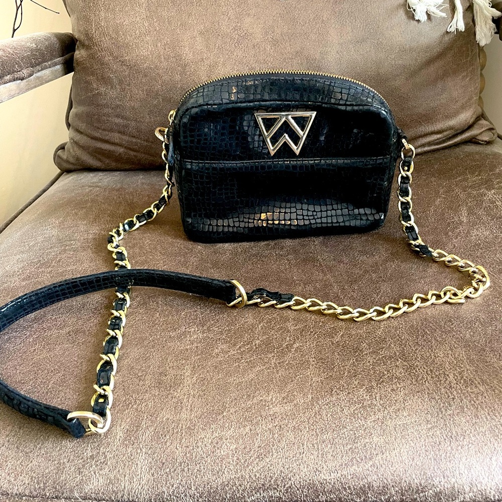 Kelly Wynne | Mingle Mingle Crossbody | Black